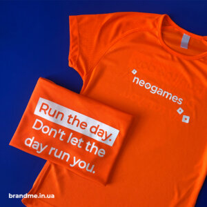 Яскраві спортивні футболки з принтом для компанії “Neogames” Яскраві спортивні футболки з принтом для компанії
