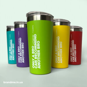 Різнокольорові термочашки з об'ємним нанесенням для компанії 