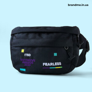 Кольорова вишивка на поясних сумках для ІТ-компанії “SoftServe” Кольорова вишивка на поясних сумках для ІТ-компанії