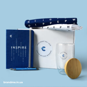 Комплексна розробка мерчу в фірмових кольорах Clearmove! Оригінальна сувенірна продукція для вашого бізнесу