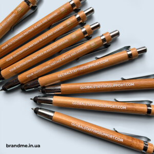 Еко-ручки з бамбуковим корпусом та нанесенням кількох макетів одночасно