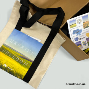 Комплекс корпоративних сувенірів для компанії Gameloft Комплекс корпоративних сувенірів для компанії Gameloft