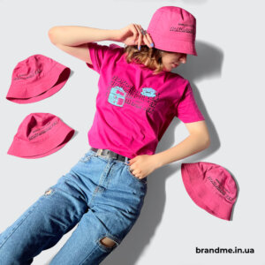 Яскраві корпоративні панами для компанії SoftServe в комплексі з футболками