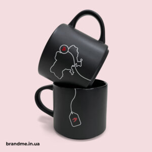 Стильні матові горнята з тематичним брендуванням Чорні матові чашки з брендуванням