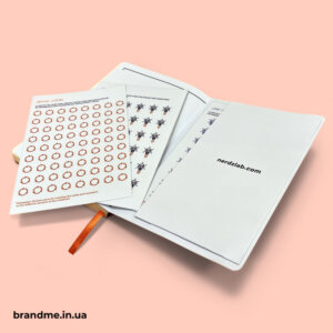 Кишенька з наклейками в блокнот індивідуальної розробки Кишенька з наклейками в блокнот індивідуальної розробки