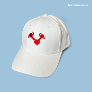 Брендування кепок вишивкою