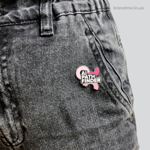 Металеві піни для SoftServe Металеві травлені значки для компаній