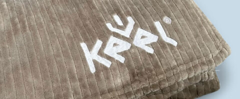 Вишивка логотипу Вишивка логотипу