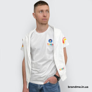 Комплекс корпоративного мерчу для дитячого центру розвитку “Томік” Комплекс мерчу для дитячої школи