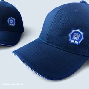 Брендування кепок, промо-одяг