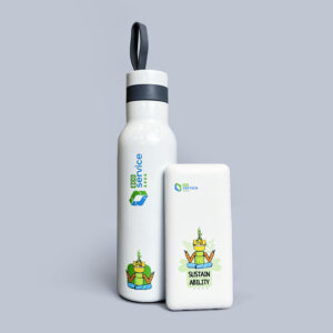 Пляшка для води та павербанк забрендований UV-друком для Eco service Брендований павер та пляшка для води з корпоративним героєм