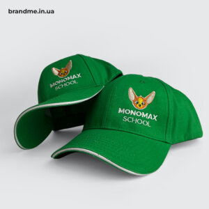 Кепка з вишивкою для школи