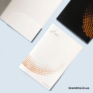 Папка з вклеєною кишенькою для Львівського органного залу Картонні папки для документів з логотипом