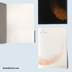 Папка з вклеєною кишенькою для Львівського органного залу Папки для документів з кишенею