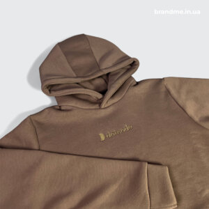 Коричневе худі з вишитим логотипом dotcode на грудях