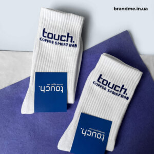 Трендові білі шкарпетки з фірмовим написом Touch