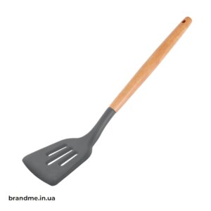 Дерев’яна кухонна лопатка з логотипом, створена для корпоративних кухонних наборів і подарунків